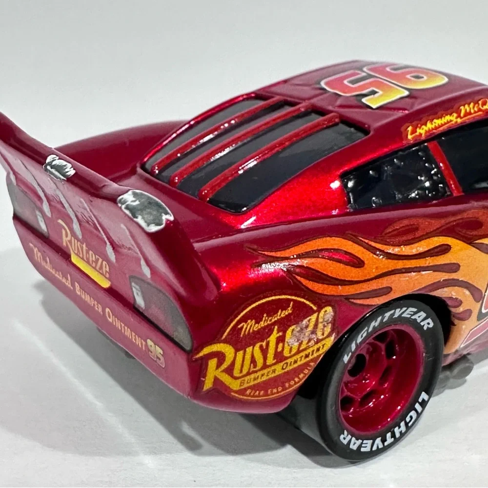 Disney Cars 3 Metallic Lightning McQueen Scavenger Hunt